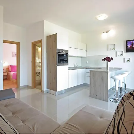 Lovely In With View Apartment